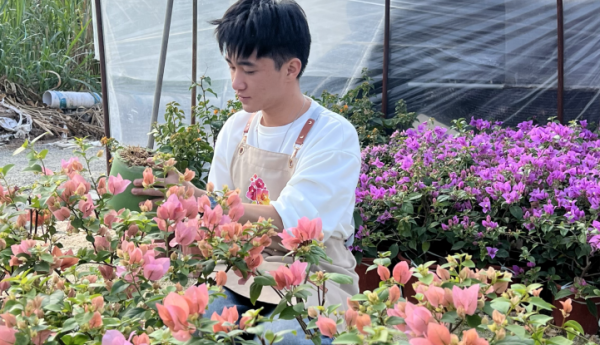 青春赋能乡土 电商点亮振兴——00后学子朱佳铭创业助农纪实