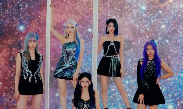 韩国女团X:IN实力圈粉 俘获全球众粉丝喜爱